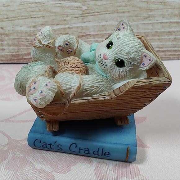 Calico Kittens by Patricia Hillman & Enesco Cat's Cradle #488690 1998 - Picture 2 of 6
